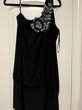 Taboo Black One-Shoulder Dress with Floral Applique